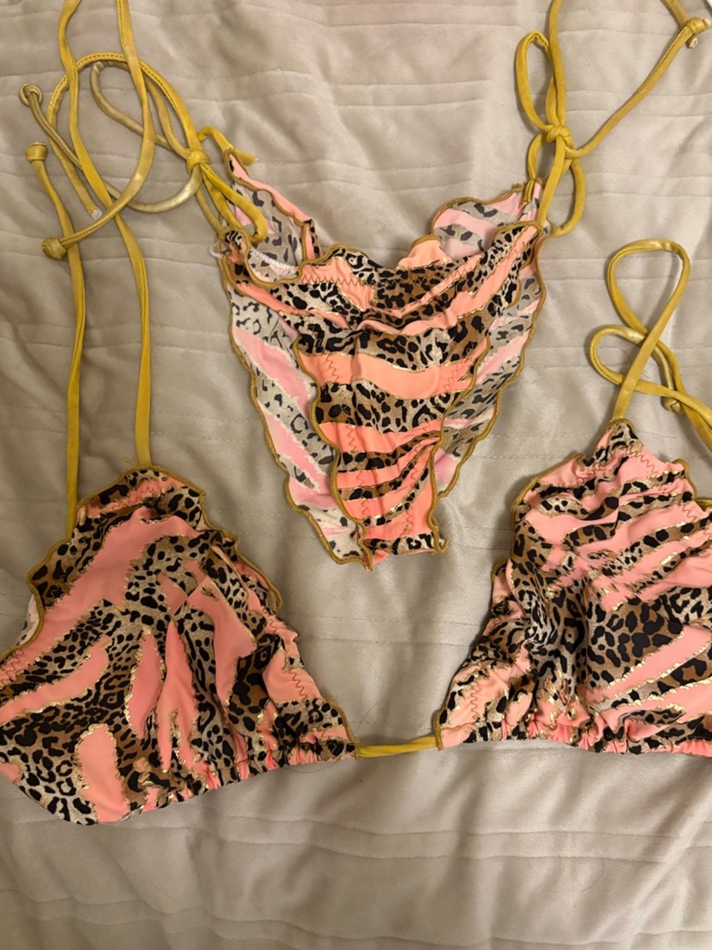 High Quality Custom Pink & Yellow Leopard Print St Large to. XL top 
bottoms OS